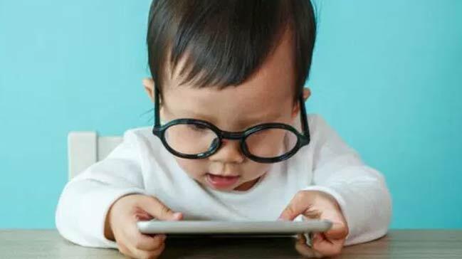 İlk üç yaşta ekran ve dijital araçlar zararlı